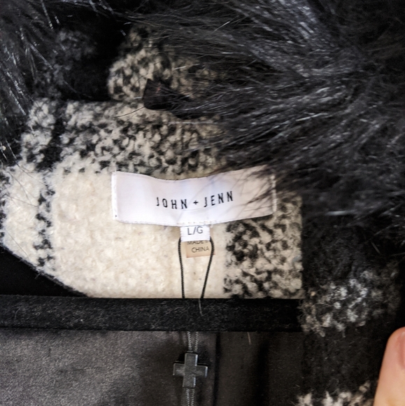 Plaid Wool Blend Coat w/ Removable Faux Fur Collar - Picture 3 of 9